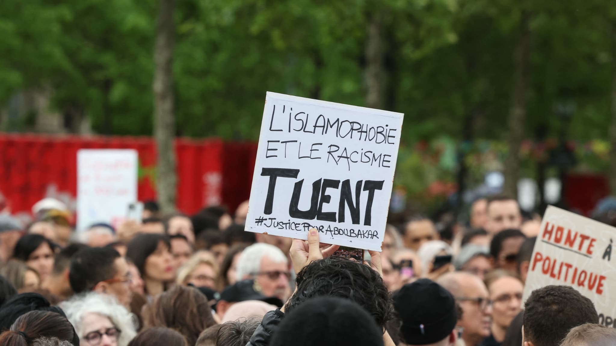 Manifestation contre l’islamophobie après un meurtre dans une mosquée