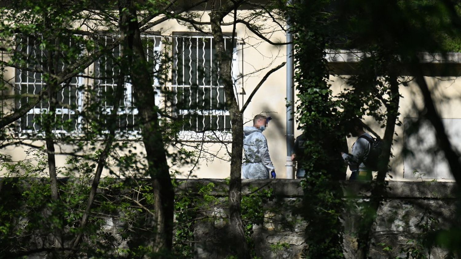 Meurtre dans une mosquée du Gard : L’agresseur insulte Allah et filme la victime agonisante
