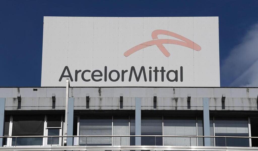 Nationalisation d’ArcelorMittal, attaques contre le système pénitentiaire et convention citoyenne : les sujets brûlants du vendredi 2 mai 2025