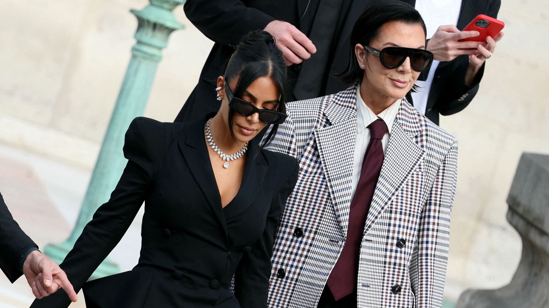 Kim Kardashian Apporte son Témoignage au Procès du Braquage Retentissant