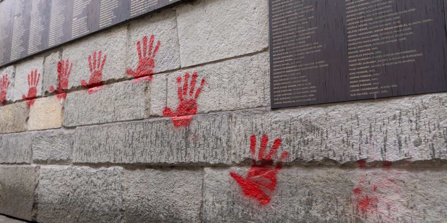 La Fondation pour la Mémoire de la Shoah à Paris victime d’une attaque antisémite : une honte nationale