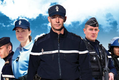 Des policiers et gendarmes français : une traîtrise qui déshonore la France