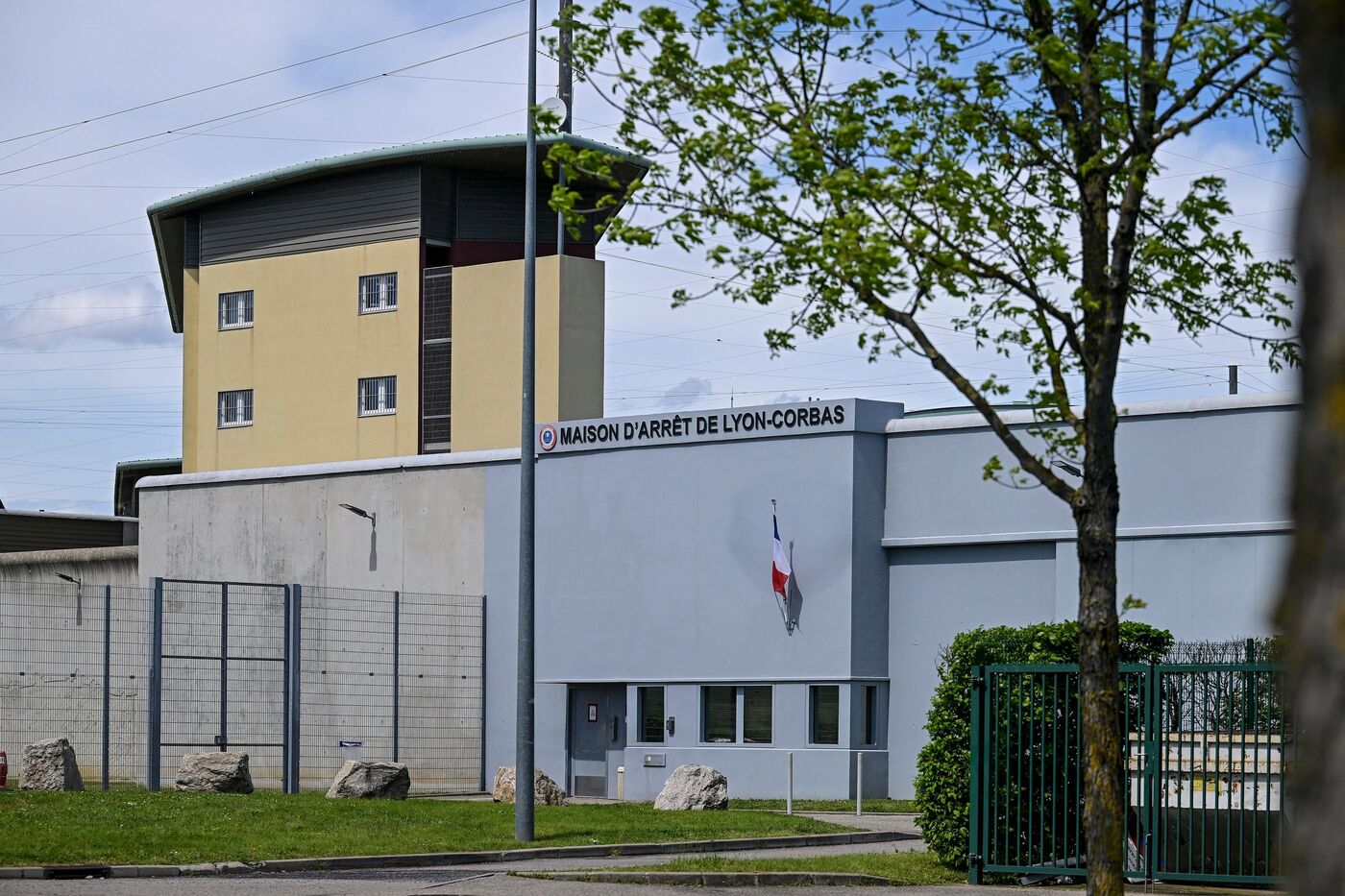 Un jeune délinquant s’évade de la prison de Corbas sous le nez des gardiens