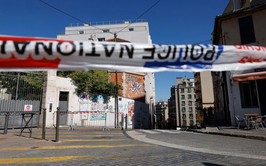 Un adolescent de 14 ans mis en accusation pour meurtre à Marseille : une affaire qui secoue la justice