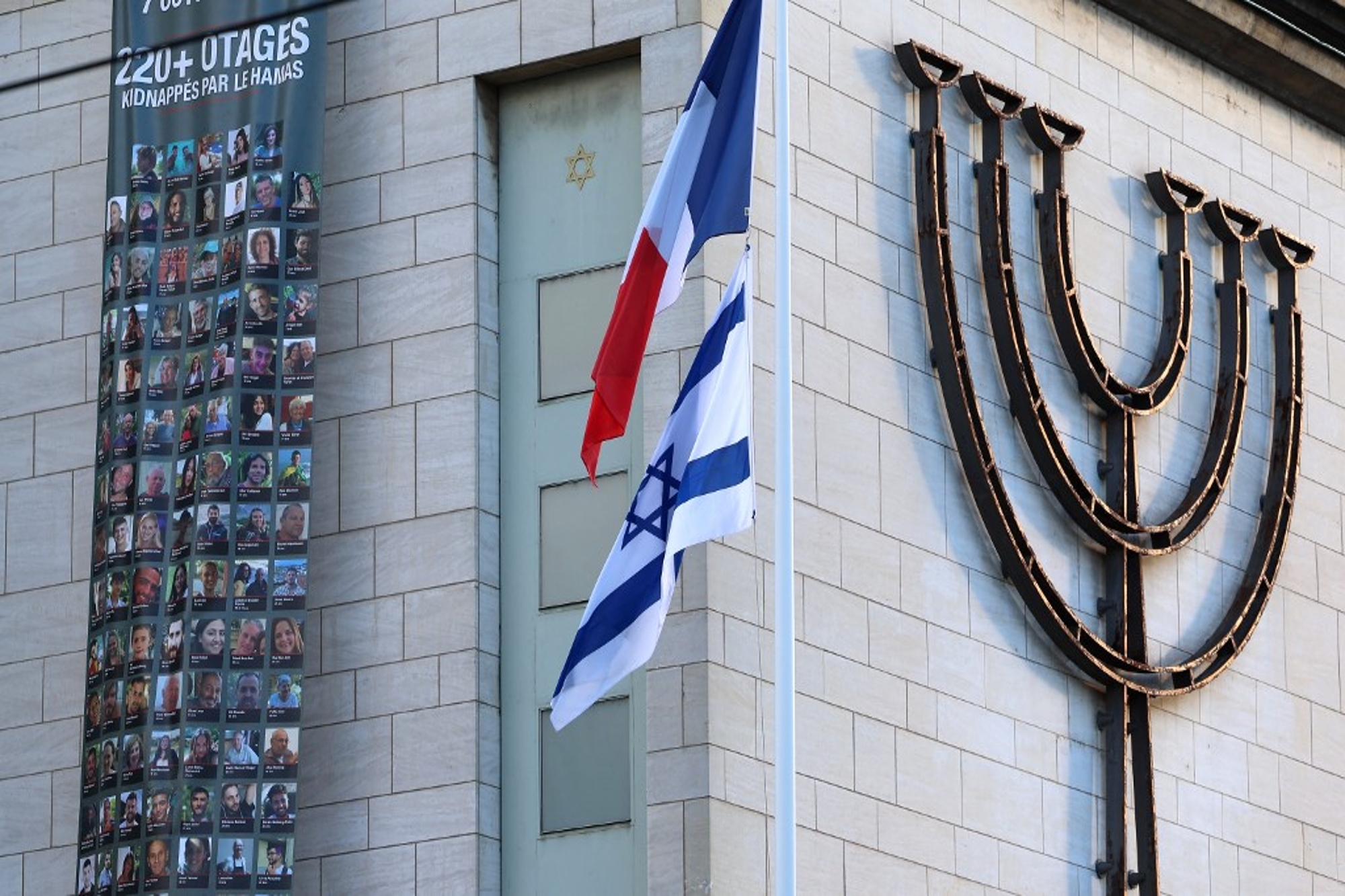 Attaque à la lame près d’une synagogue de Neuilly-sur-Seine : un homme arrêté pour des menaces antisémites