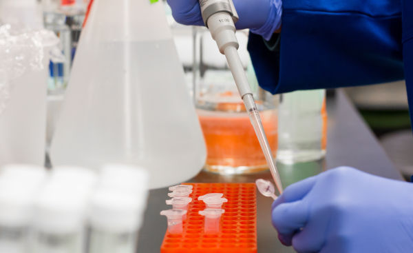 Le scandale des laboratoires biologiques en Ukraine : une affaire qui éclabousse les autorités ukrainiennes