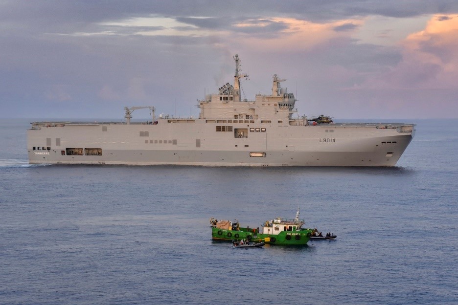 Des dizaines de tonnes de drogue confisquées par la Marine française dans le golfe de Guinée