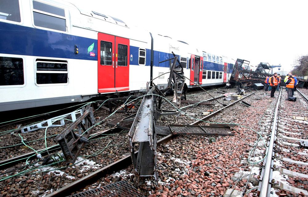 La SNCF détruite par des actes criminels : le chaos sur les rails français