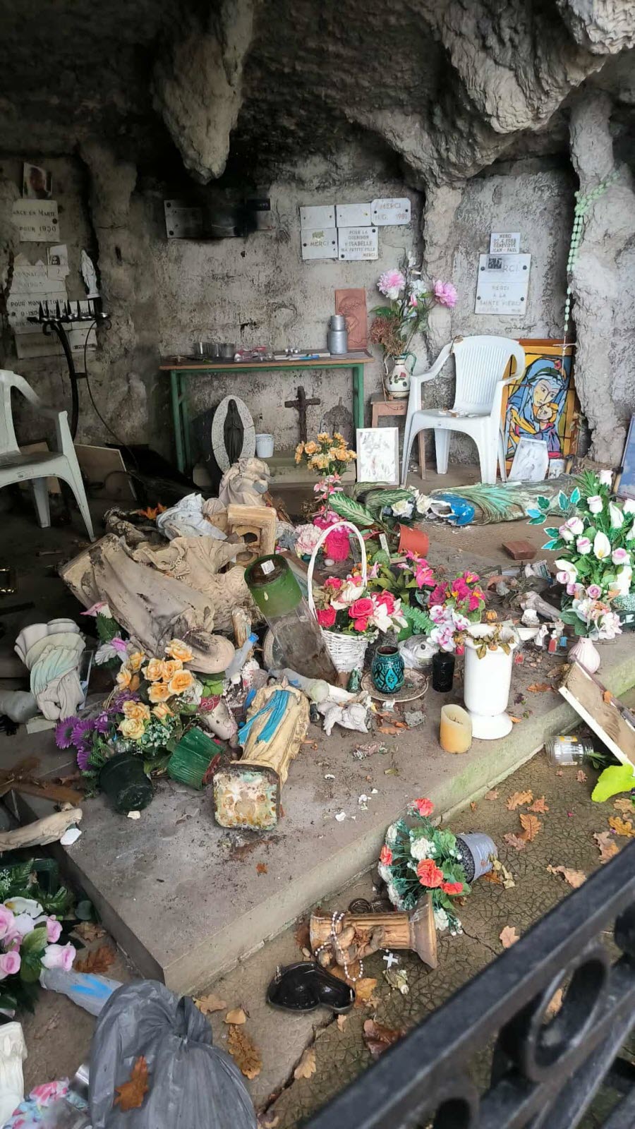 Des sacrilèges atroces dans la grotte des Libaux : une profanation inacceptable