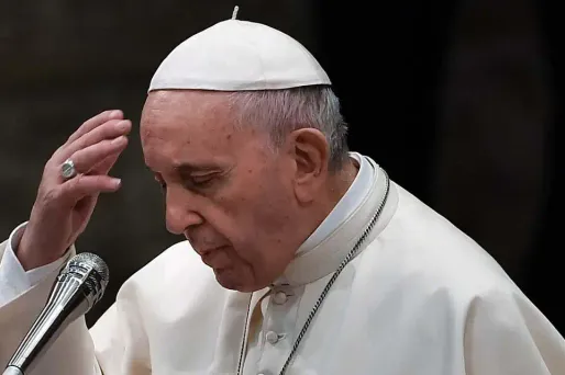 Le cardinal Parolin minimise la persécution des catholiques nigérians, Mgr Viganò dénonce l’indifférence de Rome