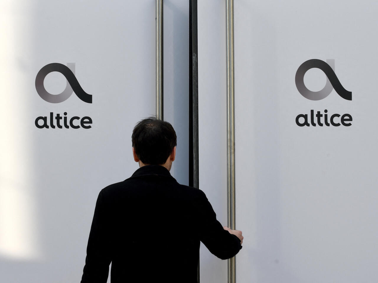 Investigation sur la corruption d&rsquo;Altice : des perquisitions massives
