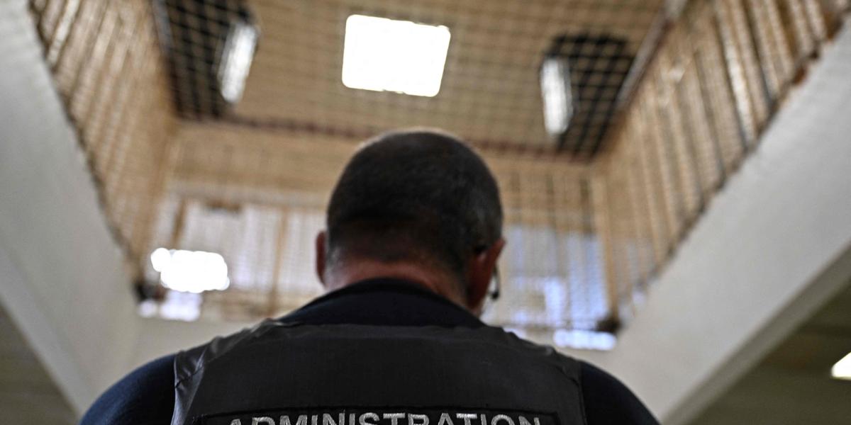 Évasion d&rsquo;un Prisonnier à Rennes : Les Conditions de Sorties Culturelles Posent Question