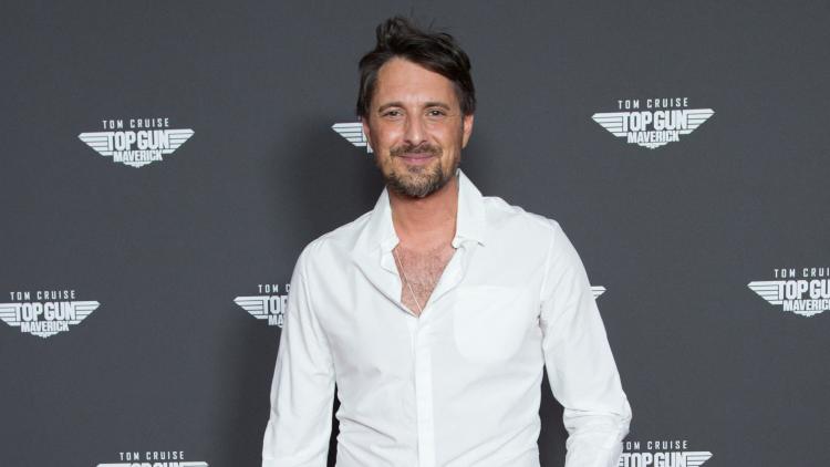 Vincent Cerutti condamné pour des morsures sur les fesses d&rsquo;une collègue : une affaire qui secoue le milieu de la radio